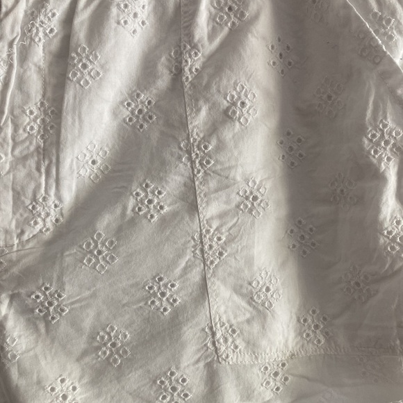 Aerie eyelet embroidered shorts size L - Picture 8 of 9